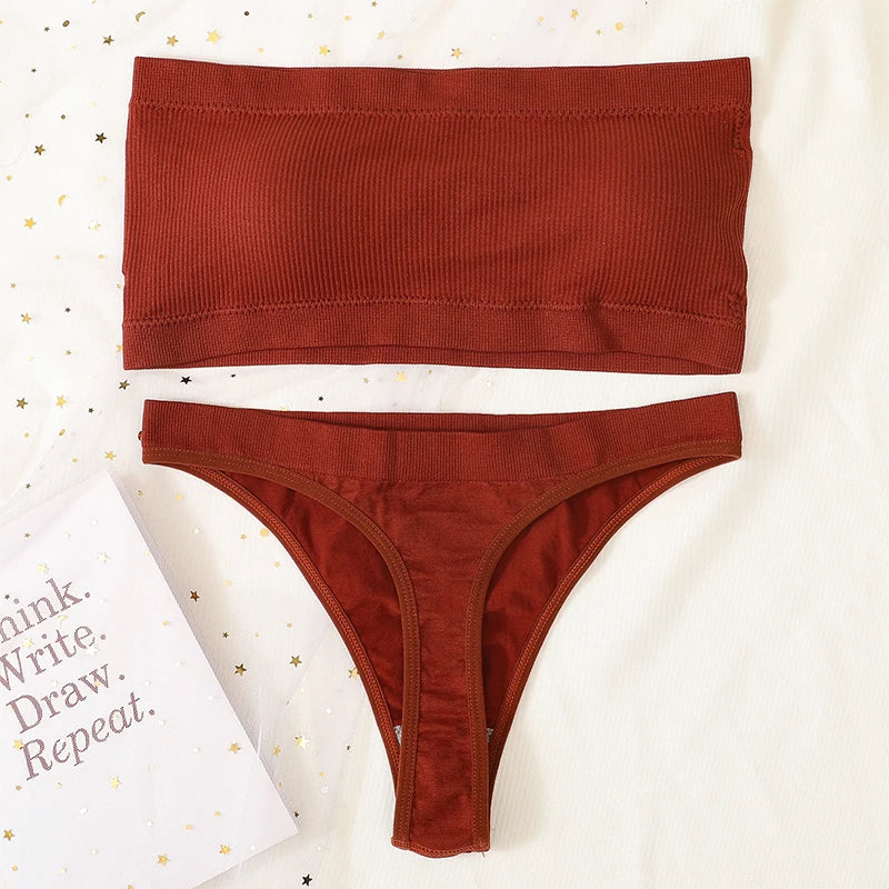 Sorelle Women's 2 Pc solid bandeau lingerie set