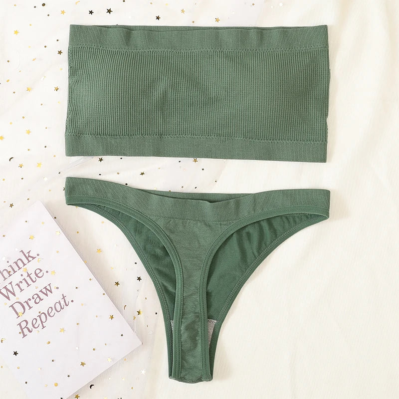 Sorelle Women's 2 Pc solid bandeau lingerie set