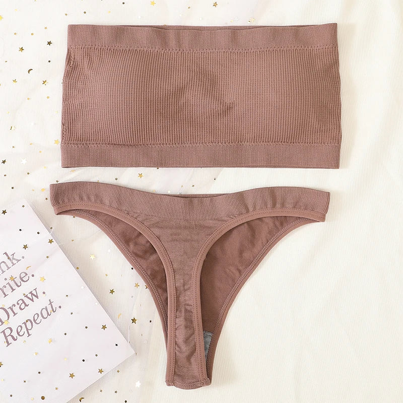 Sorelle Women's 2 Pc solid bandeau lingerie set