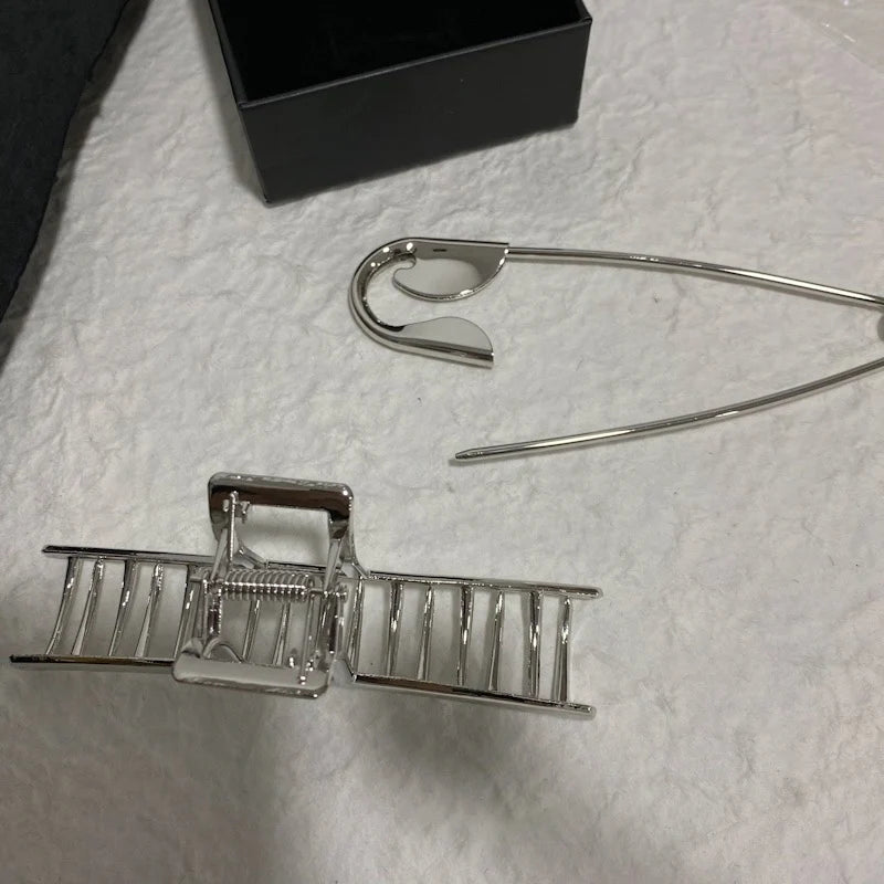 Nocturne Women's large safety pin hair claw