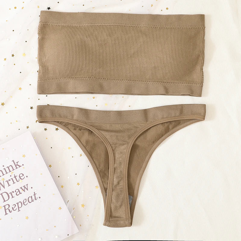 Sorelle Women's 2 Pc solid bandeau lingerie set