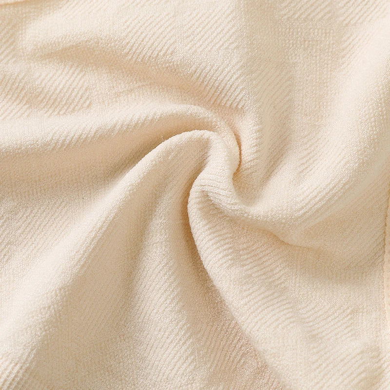 Sorelle Women's 2 Pc solid polyester lingerie set with bow accent