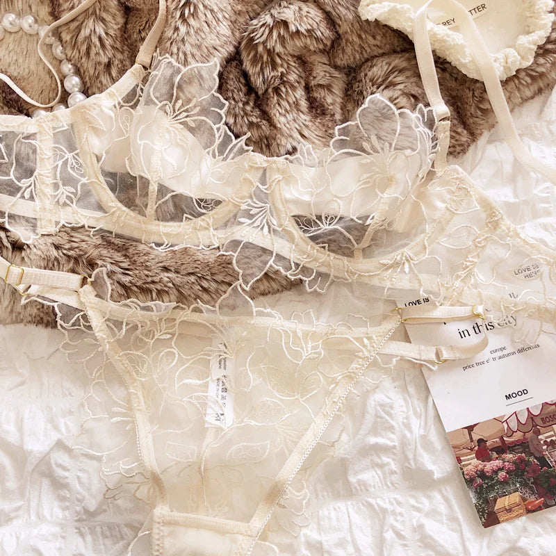 Sorelle Women's 2 Pc hollow out floral lingerie set