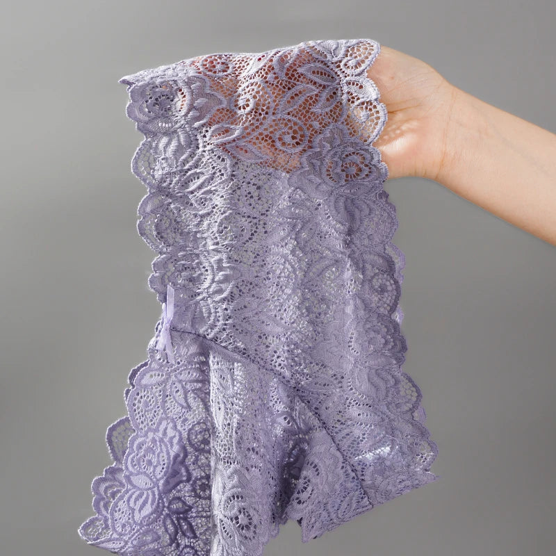 Sorelle Women's 3 Pc lace boyshorts set