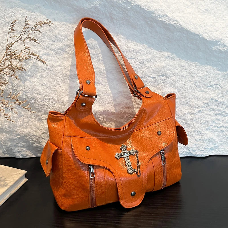 Lomi3 retro grunge cross charm leather purse