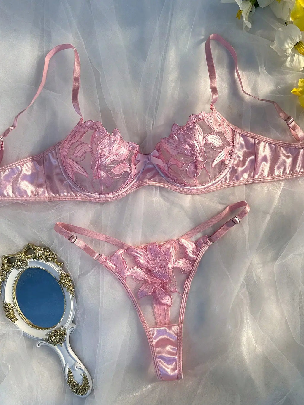 Sorelle Women's 2 Pc pink satin hollow out floral mesh lingerie set