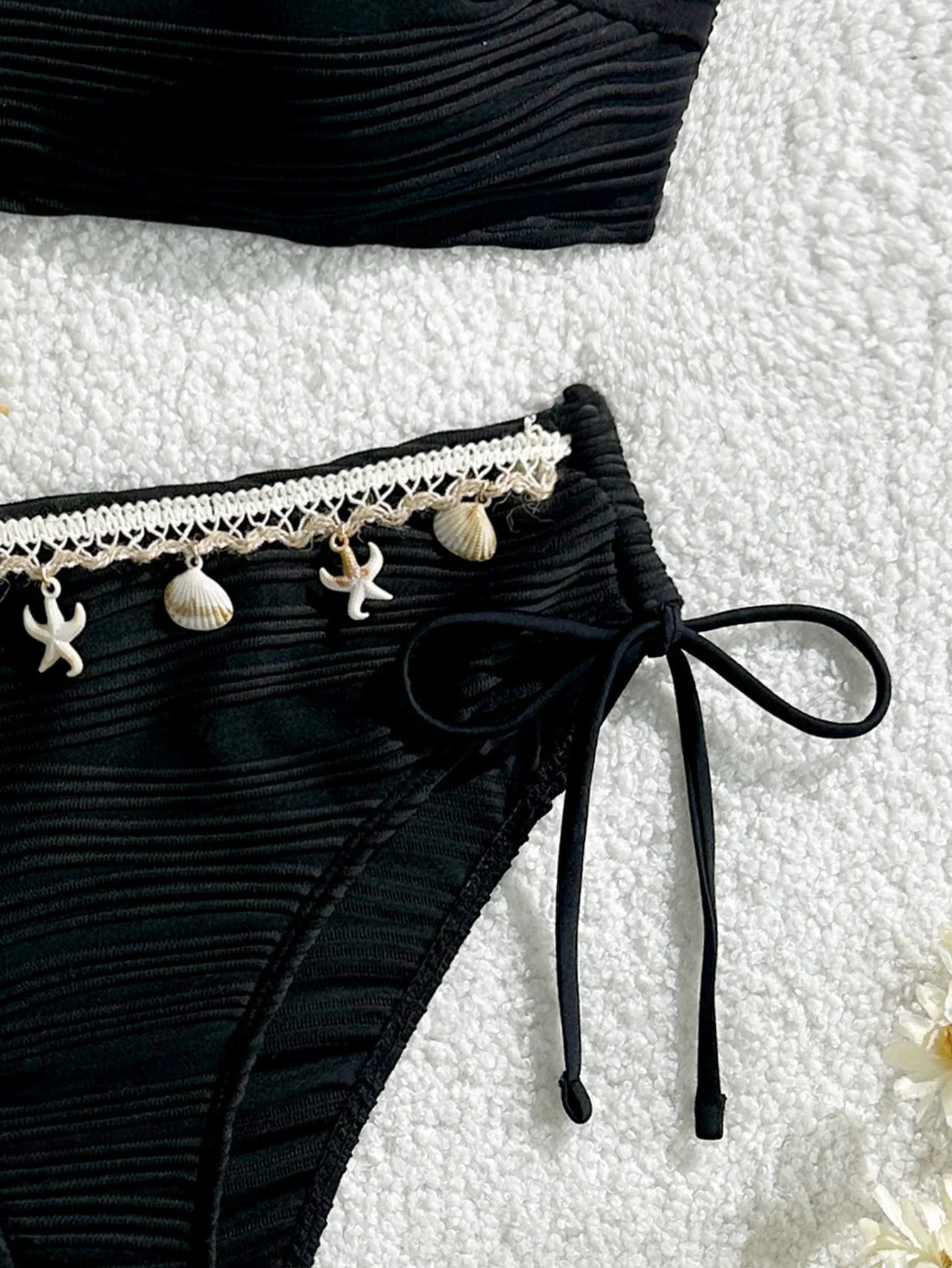 Sonlae Women's 2 Pc strapless wavy swimwear set with seashell trim