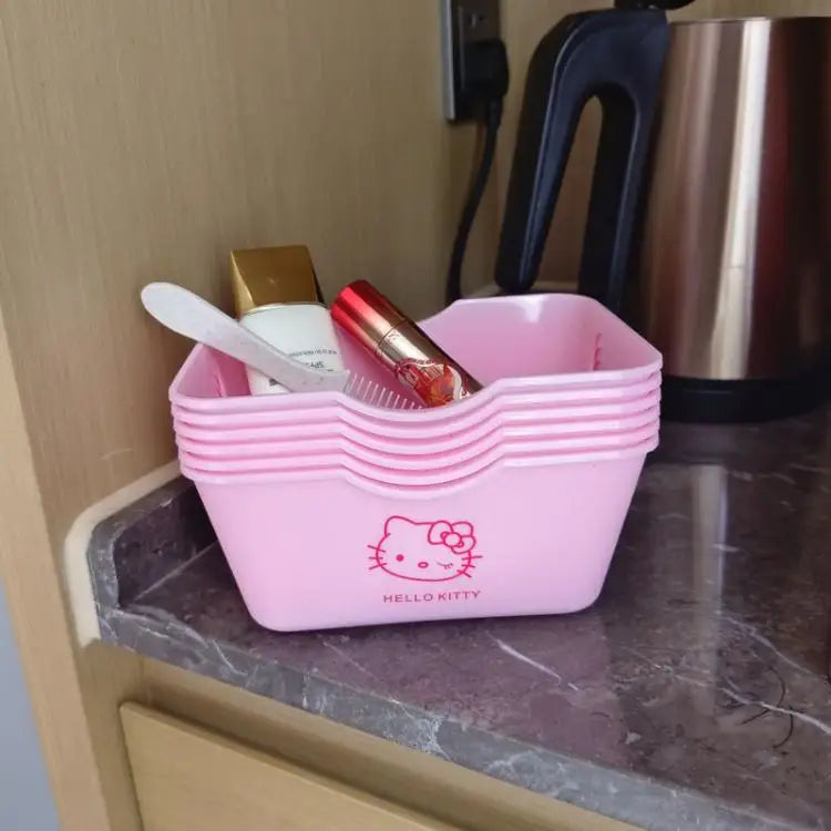 Hello Kitty 5 Pc plastic organizers