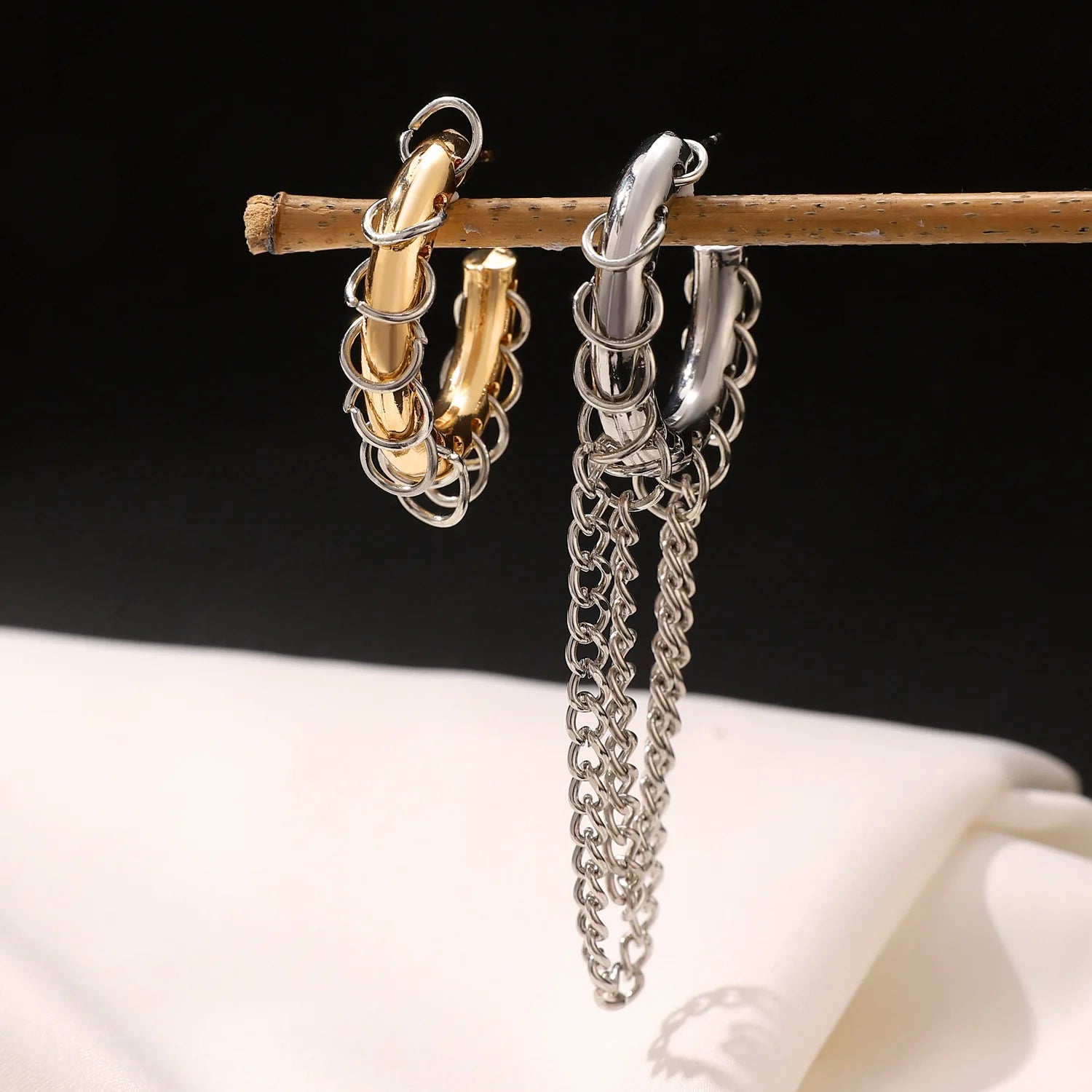 Nocturne Women's grunge multiloop chain earrings