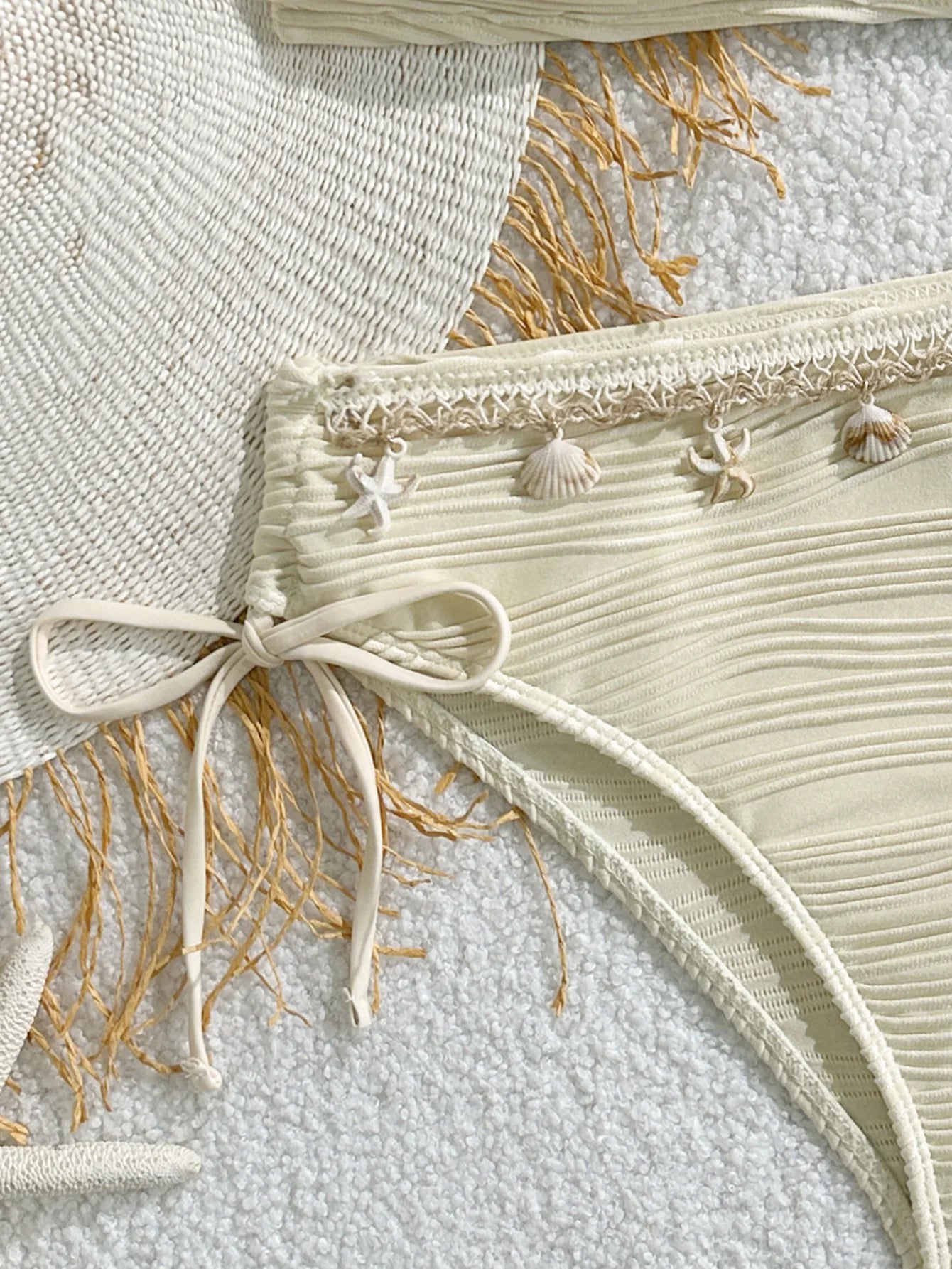 Sonlae Women's 2 Pc strapless wavy swimwear set with seashell trim