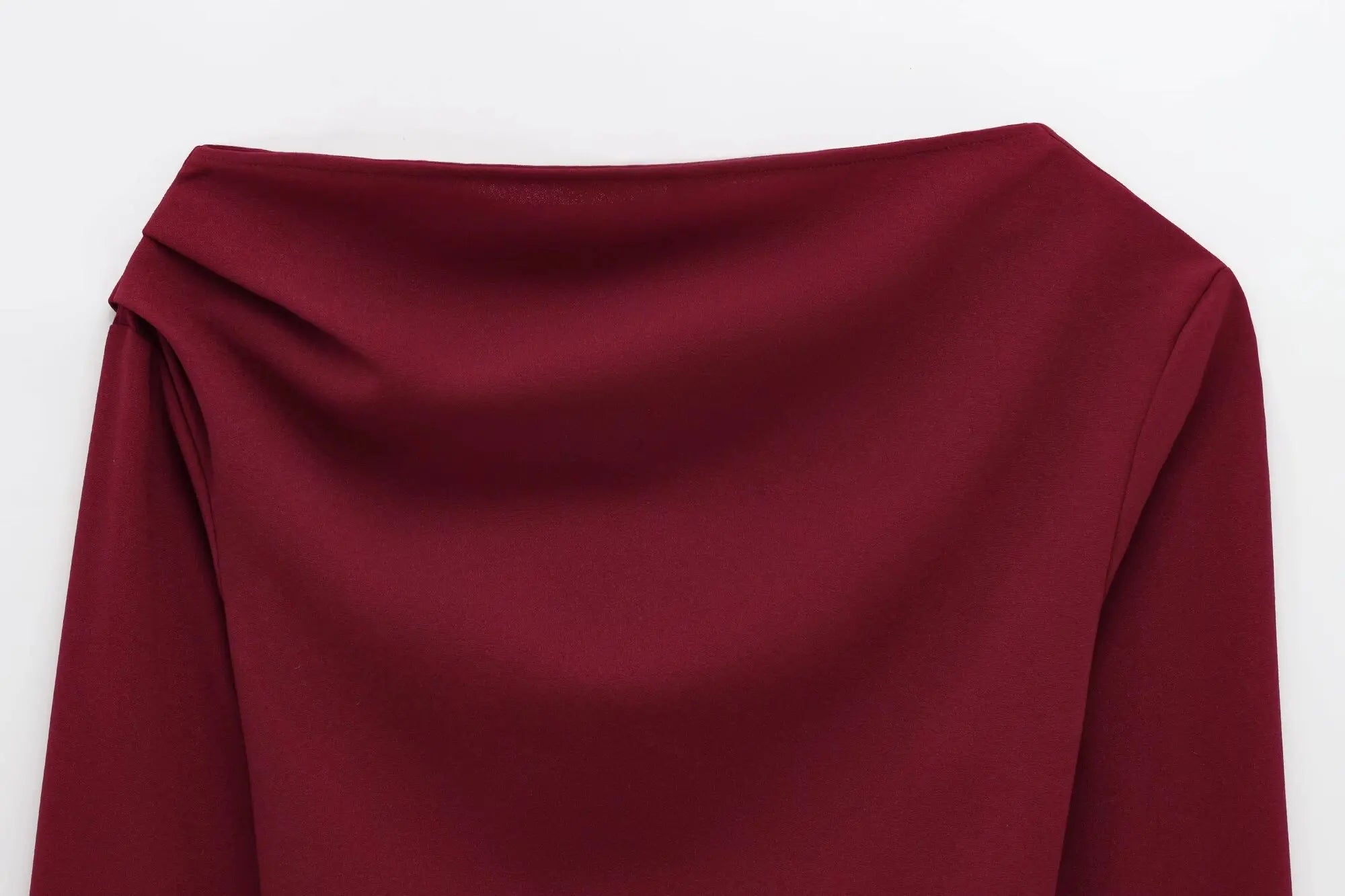 Sorelle Women's slanted shoulder ruched blouse