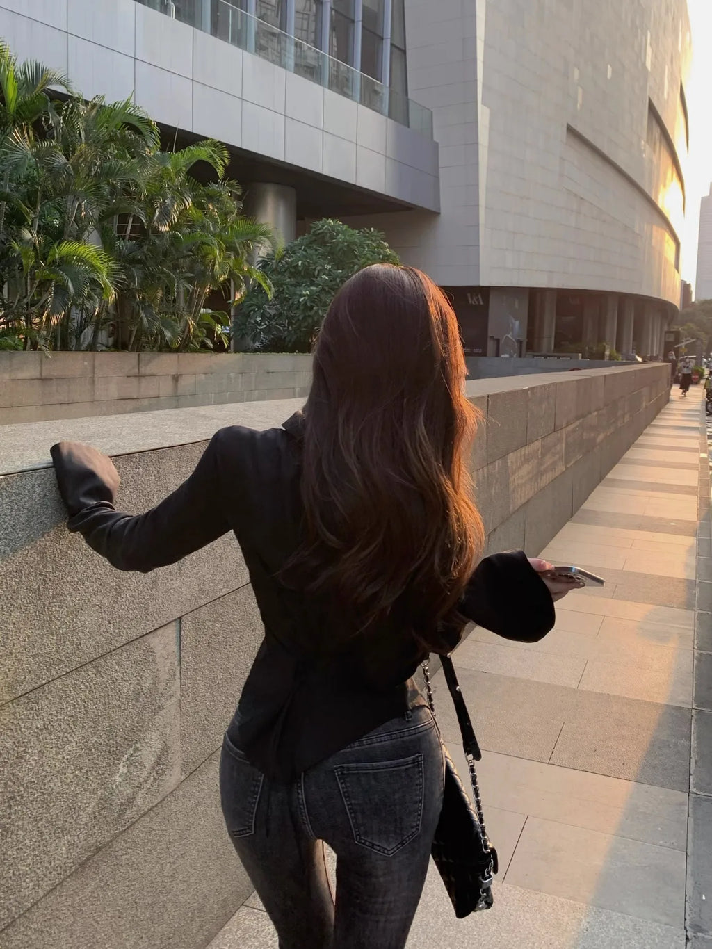 Sorelle Women's flare sleeve x corset back button down