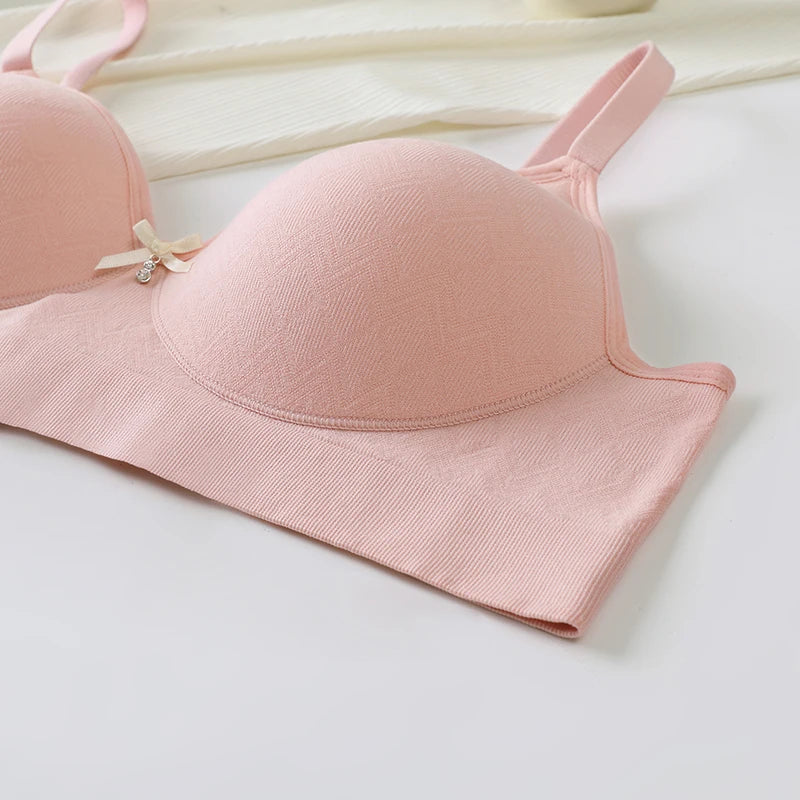 Sorelle Women's 2 Pc solid polyester lingerie set with bow accent