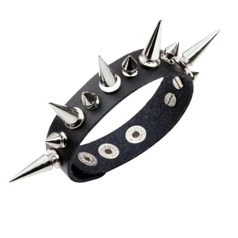 Lomi3 Women’s spiked punk bracelet