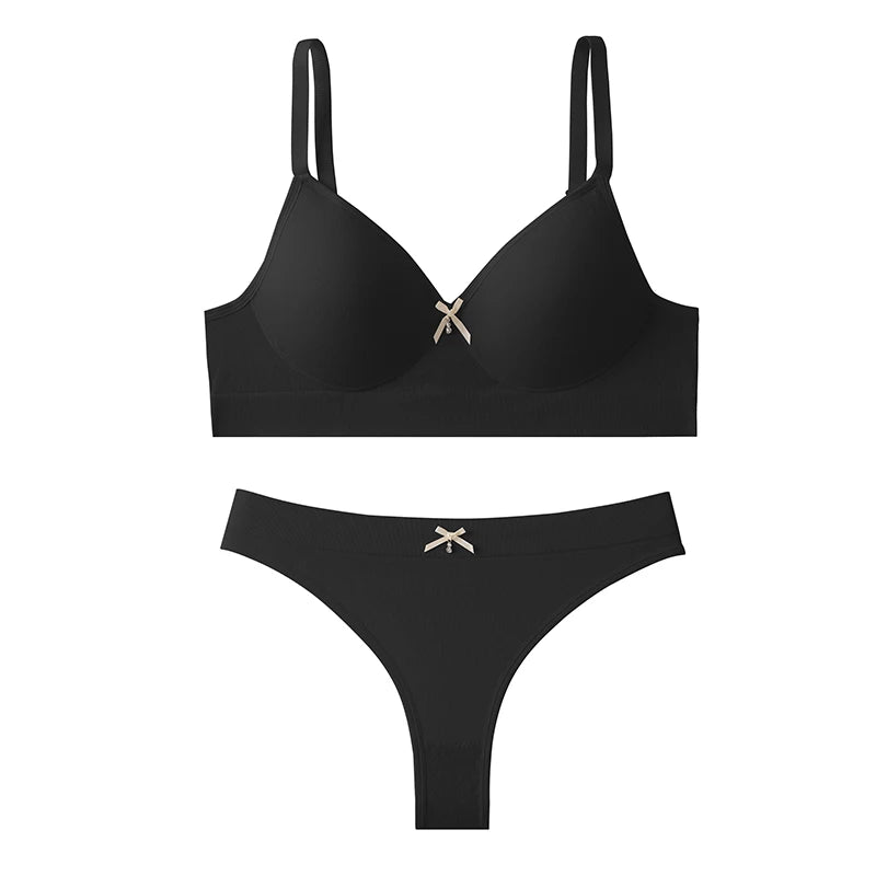 Sorelle Women's 2 Pc solid polyester lingerie set with bow accent