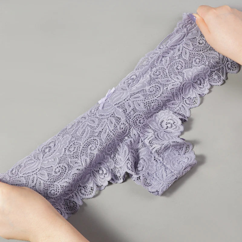 Sorelle Women's 3 Pc lace boyshorts set