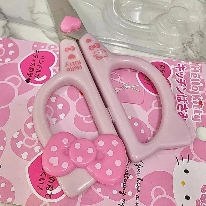 Hello Kitty scissors
