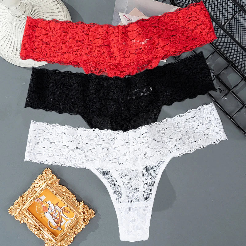 Sorelle Woemn's 3 Pc lace formal thong set