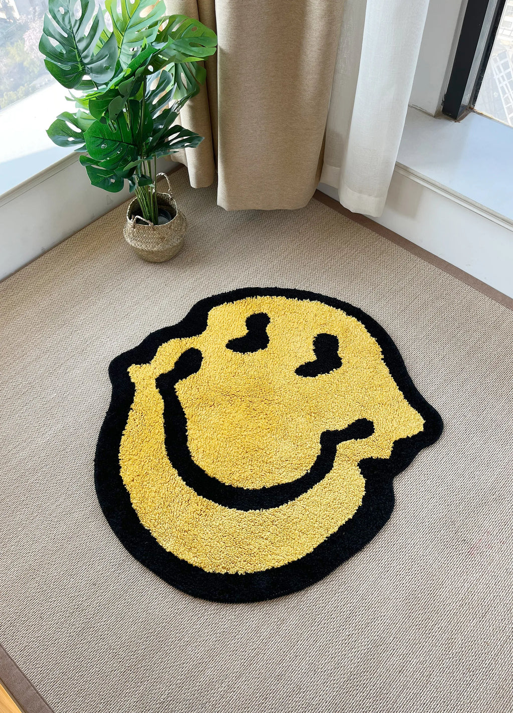 Cassora plush wavy smiley face rug