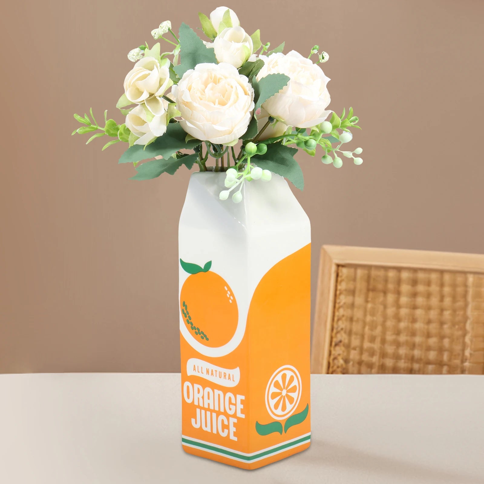 Cassora orange juice decorative ceramic vase