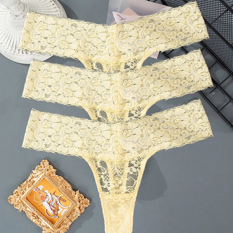 Sorelle Woemn's 3 Pc lace formal thong set