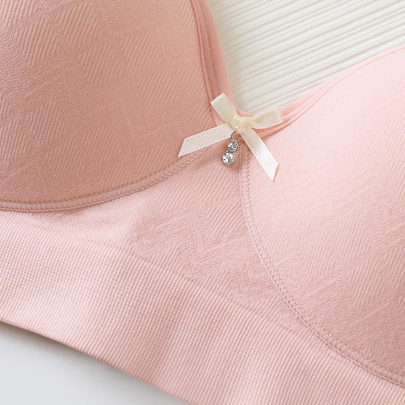 Sorelle Women's 2 Pc solid polyester lingerie set with bow accent