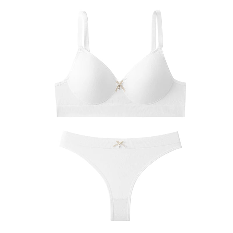 Sorelle Women's 2 Pc solid polyester lingerie set with bow accent