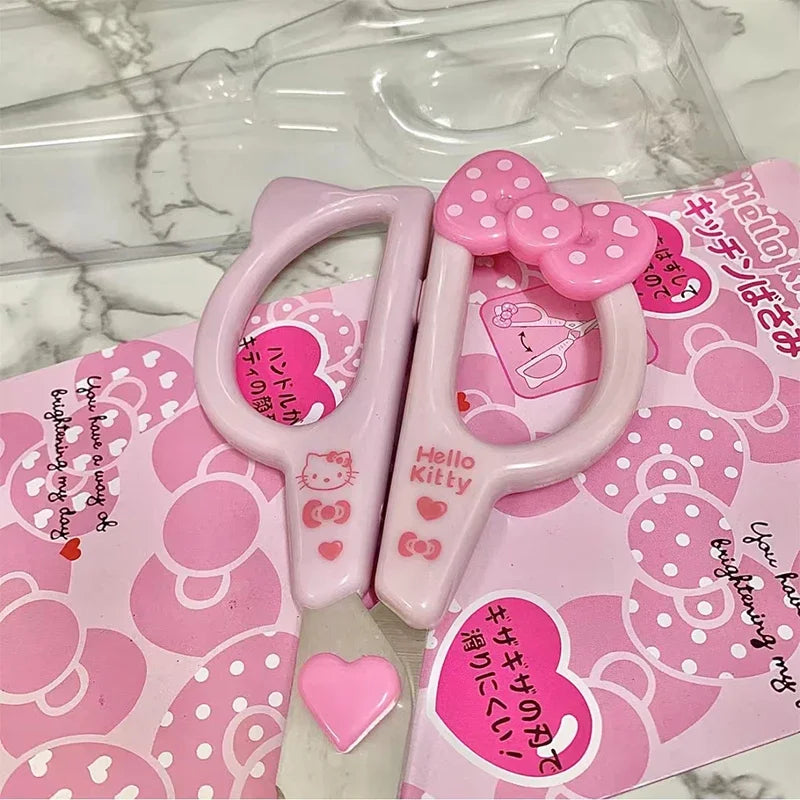 Hello Kitty scissors