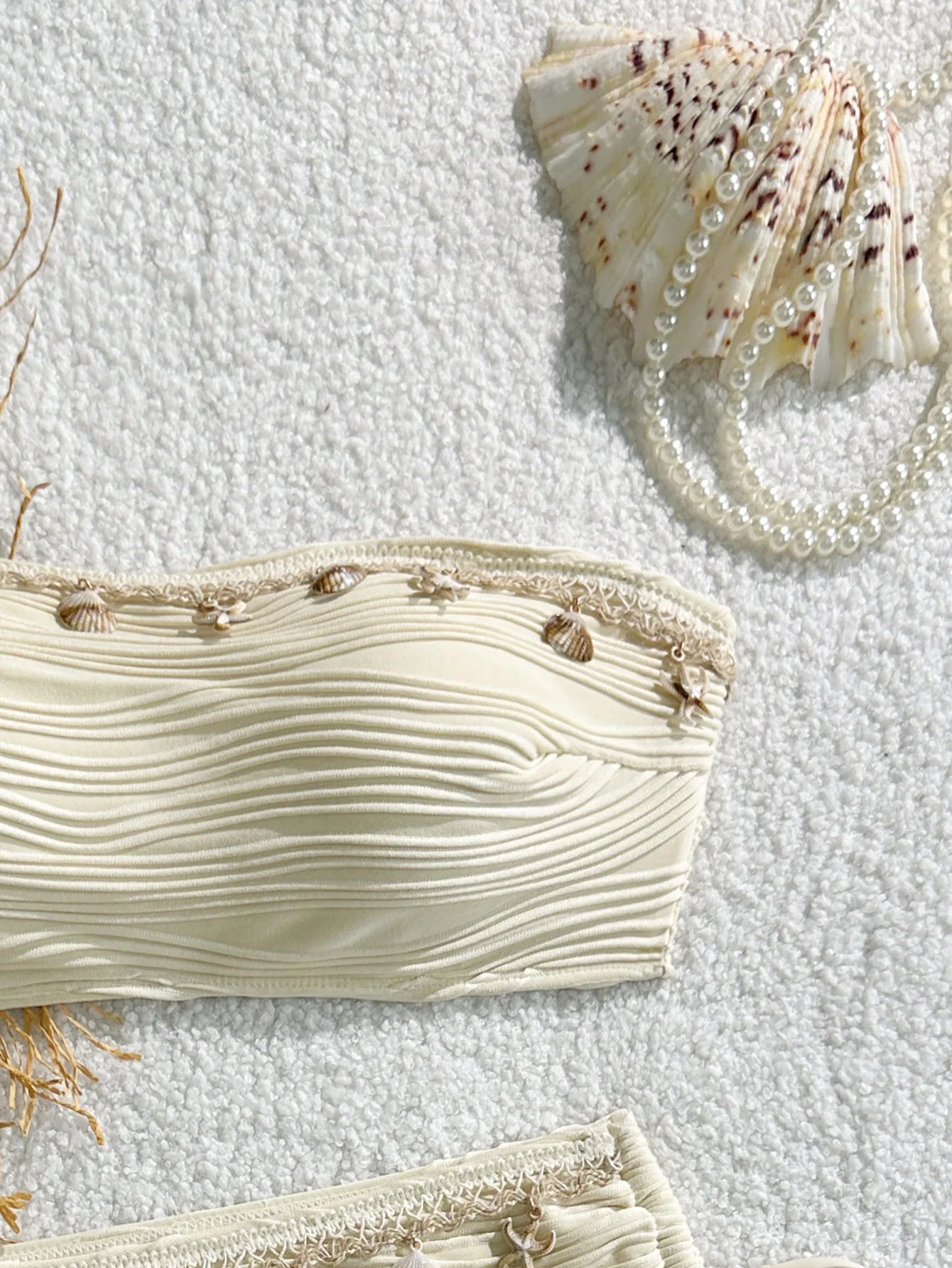 Sonlae Women's 2 Pc strapless wavy swimwear set with seashell trim