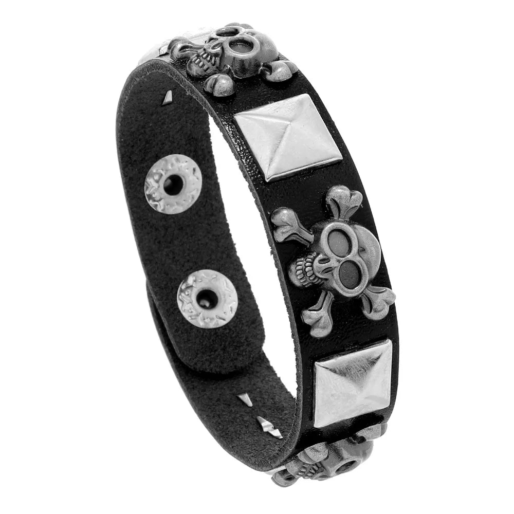 Lomi3 Women’s spiked punk bracelet