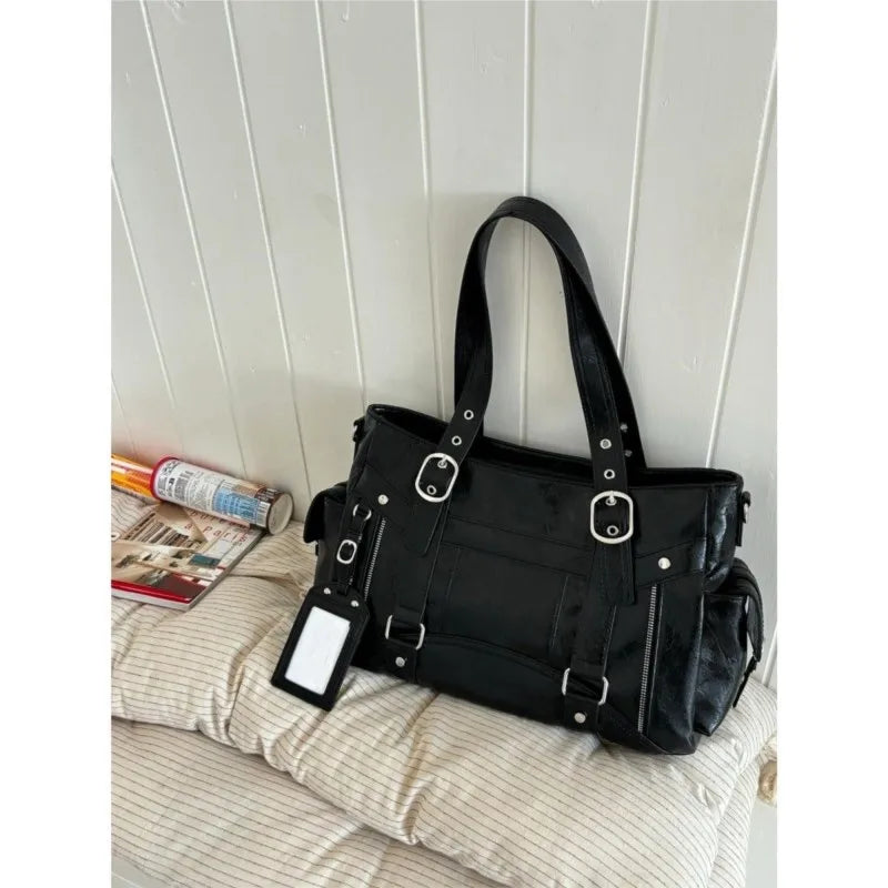 Lomi3 Y2K leather purse with ID slot charm