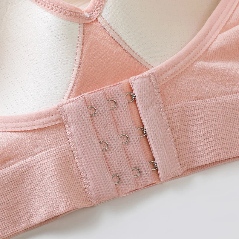 Sorelle Women's 2 Pc solid polyester lingerie set with bow accent